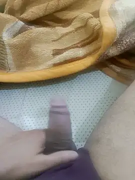 Snapshot of mrmukesh007 chatting on February 24, 4:04 pm mrmukesh007 online show from February 24, 4:04 pm