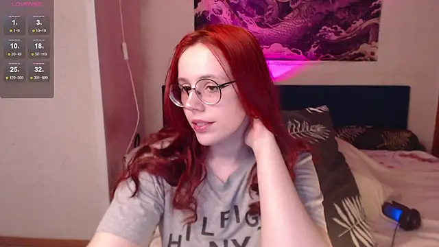 Snapshot of VanessaLincum chatting on December 5, 7:38 am VanessaLincum online show from December 5, 7:38 am