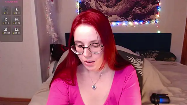 Snapshot of VanessaLincum chatting on December 28, 6:28 am VanessaLincum online show from December 28, 6:28 am