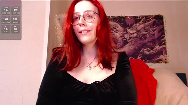 Snapshot of VanessaLincum chatting on March 8, 5:49 am VanessaLincum online show from March 8, 5:49 am