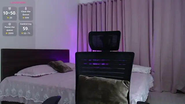 lovelygracy1809 online show from April 18, 7:07 pm