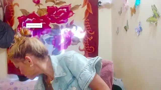 Snapshot of electra-mommy chatting on October 20, 12:16 pm electra-mommy online show from October 20, 12:16 pm