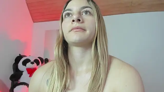 AtheneaRossi online show from February 2, 11:08 am