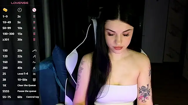 Mary   Moore online show from March 20, 6:09 pm