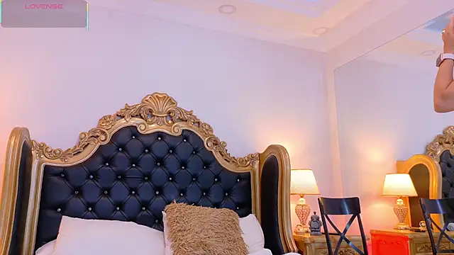 AdelinaVans online show from November 14, 10:58 am