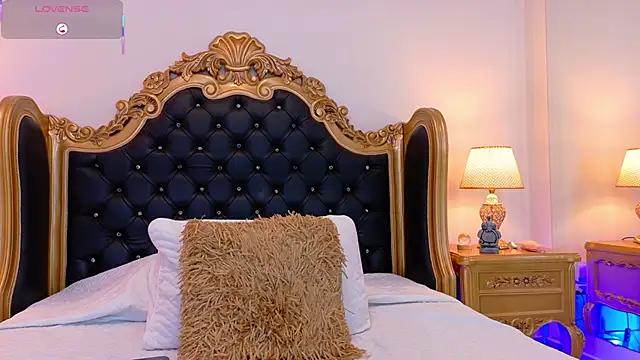 AdelinaVans online show from February 24, 11:41 am