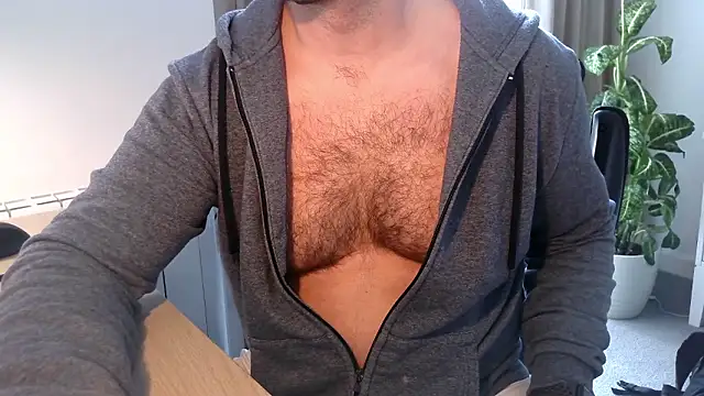 Snapshot of Mr_Beef chatting on December 9, 10:32 am Mr Beef online show from December 9, 10:32 am