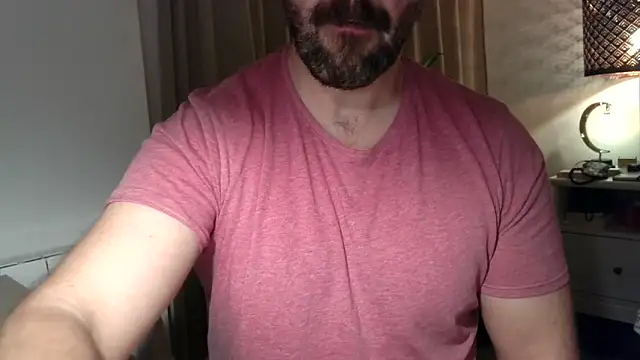 Snapshot of Mr_Beef chatting on January 4, 10:24 pm Mr Beef online show from January 4, 10:24 pm