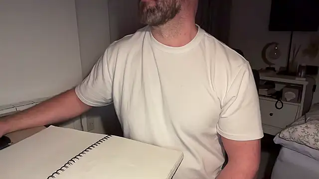 Snapshot of Mr_Beef chatting on January 10, 8:26 pm Mr Beef online show from January 10, 8:26 pm