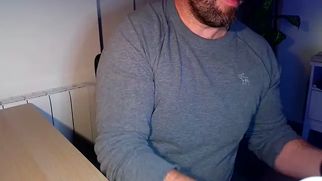 Snapshot of Mr_Beef chatting on January 21, 4:48 pm Mr Beef online show from January 21, 4:48 pm