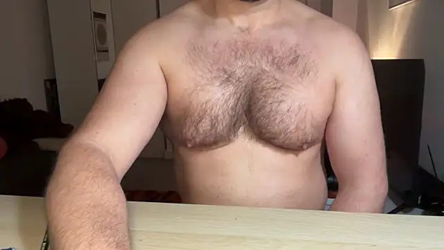 Snapshot of Mr_Beef chatting on February 9, 2:49 am Mr Beef online show from February 9, 2:49 am