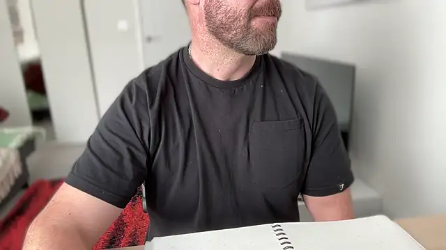 Snapshot of Mr_Beef chatting on March 17, 2:34 pm Mr Beef online show from March 17, 2:34 pm