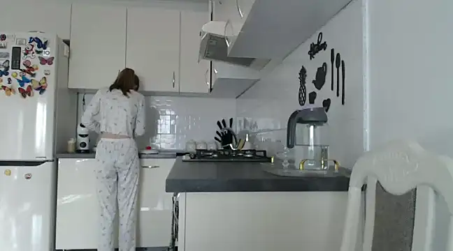 Snapshot of _JustmeHere_ chatting on January 30, 7:18 am JustmeHere online show from January 30, 7:18 am