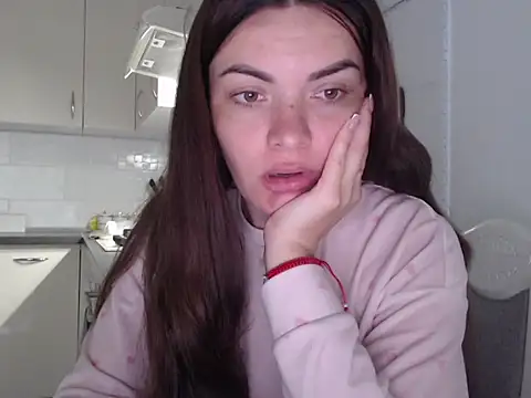 Snapshot of _JustmeHere_ chatting on October 5, 7:39 am JustmeHere online show from October 5, 7:39 am