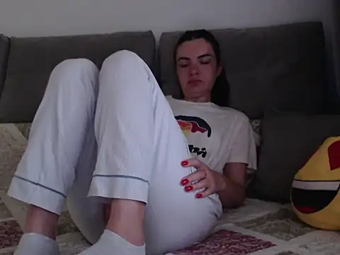 Snapshot of _JustmeHere_ chatting on October 24, 5:26 am JustmeHere online show from October 24, 5:26 am