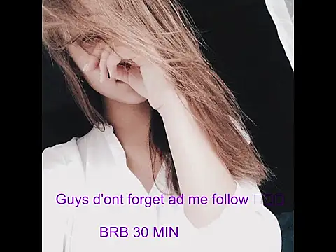 Snapshot of _JustmeHere_ chatting on October 28, 7:23 am JustmeHere online show from October 28, 7:23 am