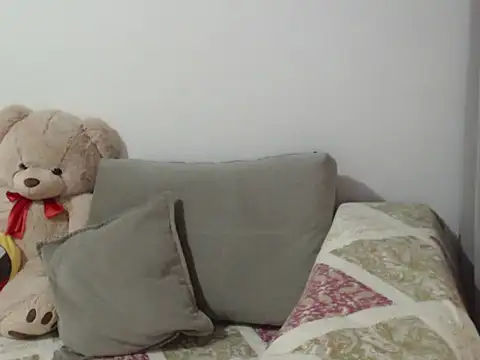 Snapshot of _JustmeHere_ chatting on November 19, 8:53 pm JustmeHere online show from November 19, 8:53 pm