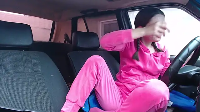 Snapshot of _JustmeHere_ chatting on November 22, 11:31 am JustmeHere online show from November 22, 11:31 am