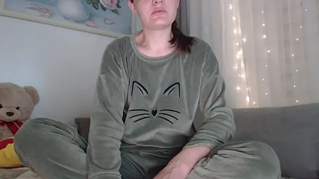 Snapshot of _JustmeHere_ chatting on November 24, 11:04 pm JustmeHere online show from November 24, 11:04 pm