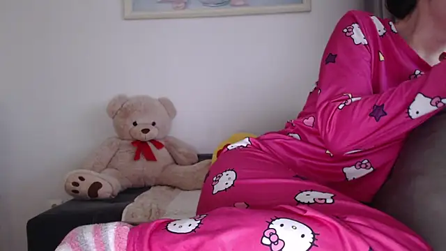 Snapshot of _JustmeHere_ chatting on November 29, 9:01 am JustmeHere online show from November 29, 9:01 am