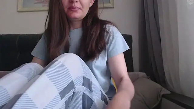 Snapshot of _JustmeHere_ chatting on May 14, 7:26 am JustmeHere online show from May 14, 7:26 am