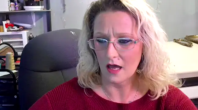 Lisalovely6981 online show from January 24, 5:53 pm