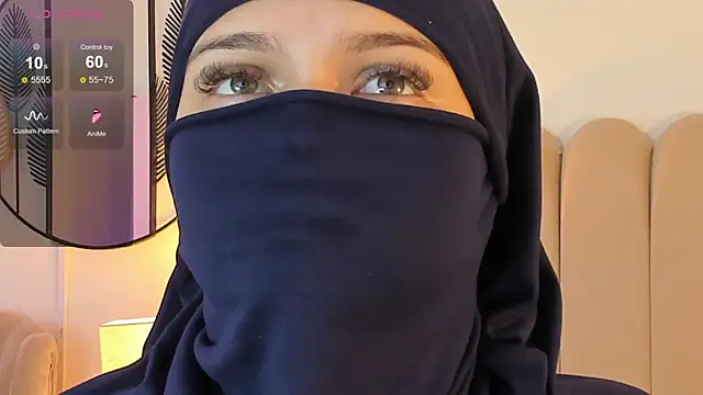 Snapshot of anna-henao chatting on December 10, 1:55 pm anna-henao online show from December 10, 1:55 pm