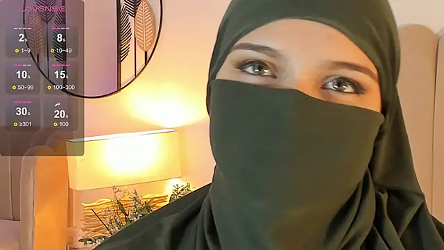 Snapshot of anna-henao chatting on January 15, 3:29 pm anna-henao online show from January 15, 3:29 pm