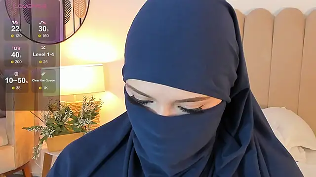 Snapshot of anna-henao chatting on January 28, 12:22 pm anna-henao online show from January 28, 12:22 pm