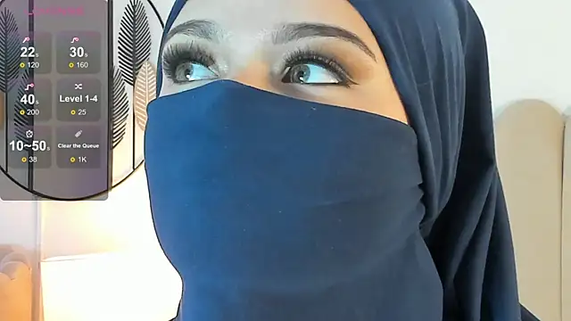 Snapshot of anna-henao chatting on February 13, 12:21 pm anna-henao online show from February 13, 12:21 pm