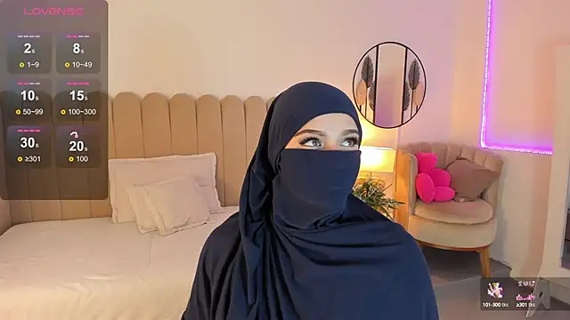 Snapshot of anna-henao chatting on March 10, 3:09 pm anna-henao online show from March 10, 3:09 pm