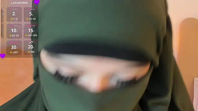 Snapshot of anna-henao chatting on September 15, 11:49 pm anna-henao online show from September 15, 11:49 pm