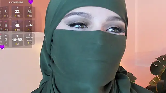 Snapshot of anna-henao chatting on October 4, 8:07 pm anna-henao online show from October 4, 8:07 pm