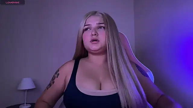 SweetPaige  online show from February 27, 7:47 pm