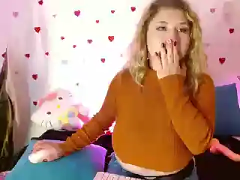 Snapshot of kittycatw chatting on February 6, 4:58 pm kittycatw online show from February 6, 4:58 pm