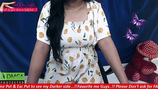 Snapshot of _mOOn_light_ chatting on January 6, 12:02 pm mOOn light online show from January 6, 12:02 pm