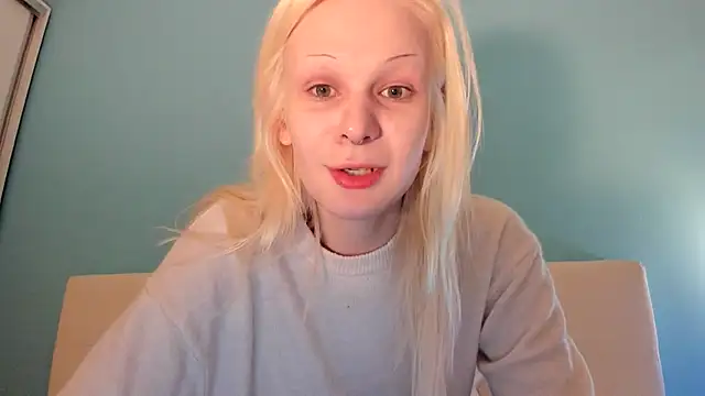 Snapshot of sashakiss99 chatting on December 16, 9:31 pm sashakiss99 online show from December 16, 9:31 pm