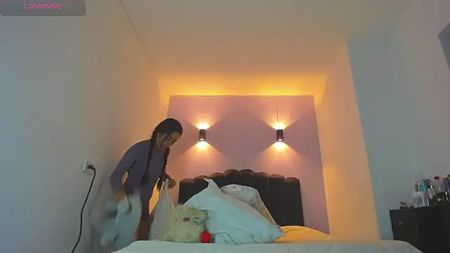 Sofia Clauss  online show from March 2, 4:03 am