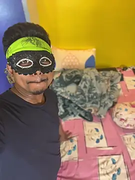 Snapshot of OrgsmMust chatting on March 8, 5:11 pm OrgsmMust online show from March 8, 5:11 pm