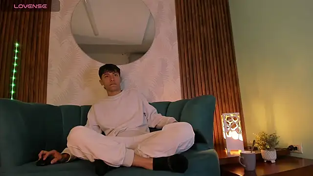 Snapshot of AlessandroDybala chatting on January 22, 12:27 pm AlessandroDybala online show from January 22, 12:27 pm