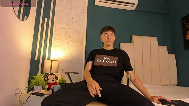 Snapshot of AlessandroDybala chatting on January 29, 1:07 pm AlessandroDybala online show from January 29, 1:07 pm