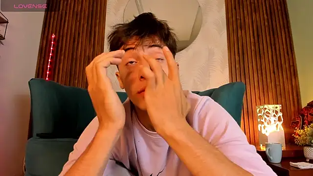 Snapshot of AlessandroDybala chatting on February 1, 12:16 pm AlessandroDybala online show from February 1, 12:16 pm