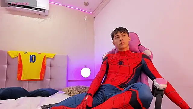 Snapshot of AlessandroDybala chatting on February 11, 3:18 pm AlessandroDybala online show from February 11, 3:18 pm