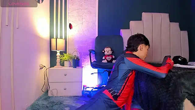 Snapshot of AlessandroDybala chatting on February 16, 3:27 pm AlessandroDybala online show from February 16, 3:27 pm