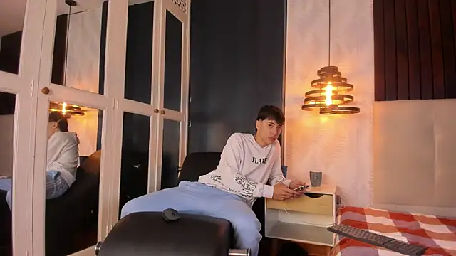 Snapshot of AlessandroDybala chatting on March 2, 12:22 pm AlessandroDybala online show from March 2, 12:22 pm