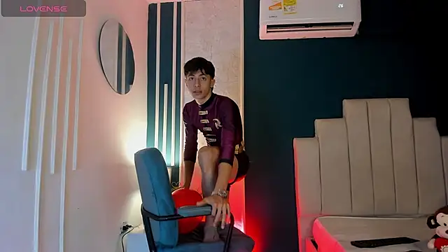 Snapshot of AlessandroDybala chatting on March 6, 2:40 pm AlessandroDybala online show from March 6, 2:40 pm