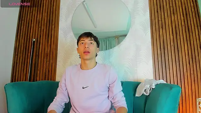 Snapshot of AlessandroDybala chatting on March 7, 11:51 am AlessandroDybala online show from March 7, 11:51 am