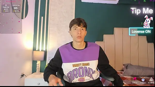 Snapshot of AlessandroDybala chatting on September 11, 12:27 pm AlessandroDybala online show from September 11, 12:27 pm