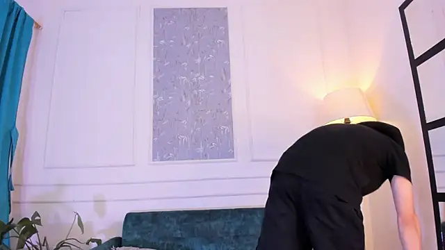 Snapshot of AlessandroDybala chatting on September 16, 1:01 pm AlessandroDybala online show from September 16, 1:01 pm