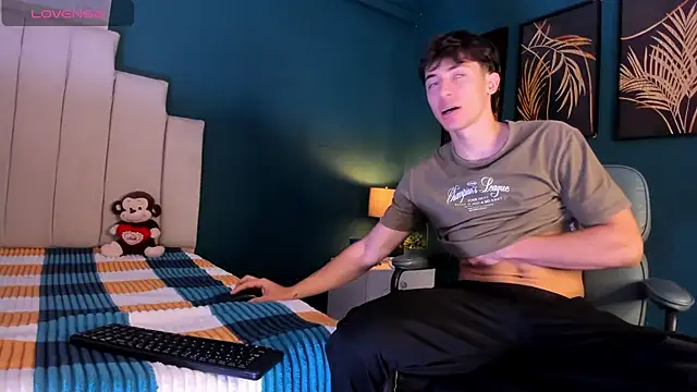 Snapshot of AlessandroDybala chatting on November 15, 12:23 pm AlessandroDybala online show from November 15, 12:23 pm